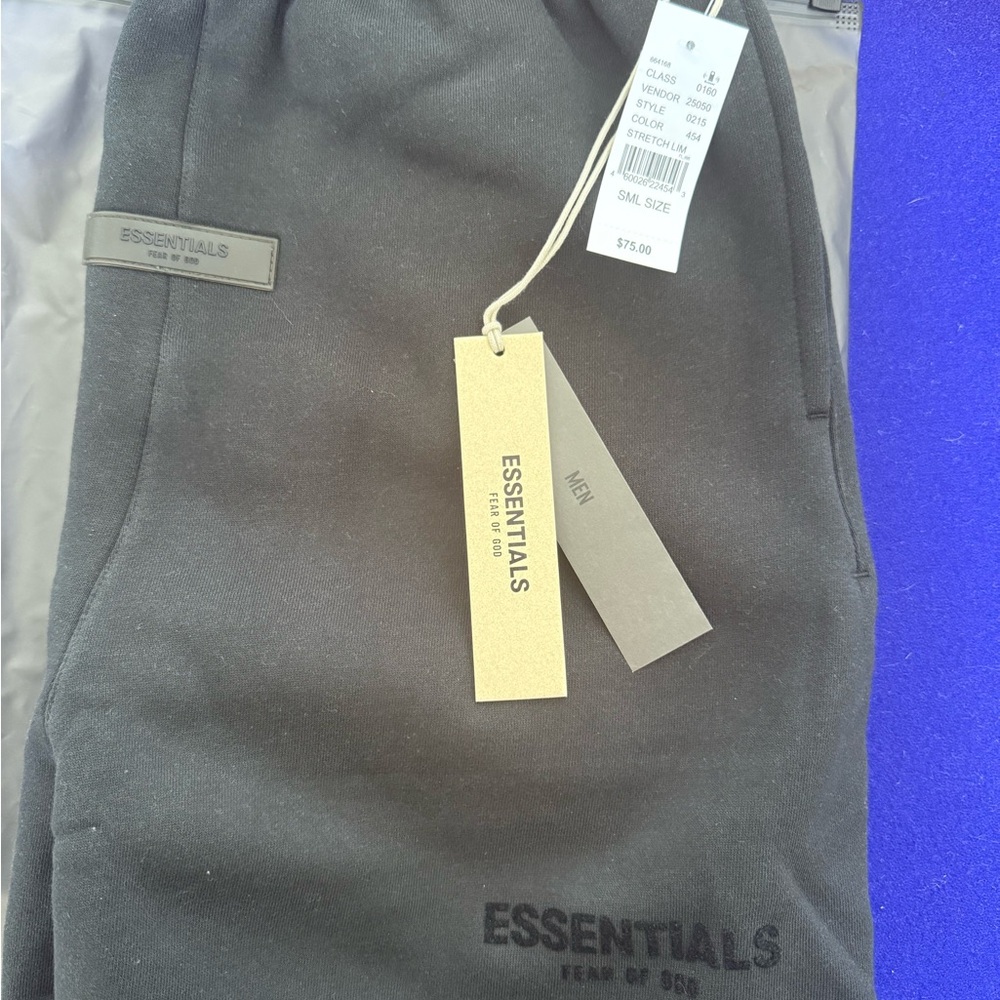 Essentials Fear of God Stretch Limo Shorts (Small)